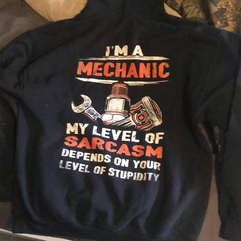 Sweatshirt